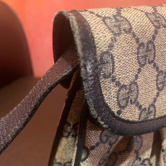 Vintage Gucci cross body bag - Picture 8 of 13